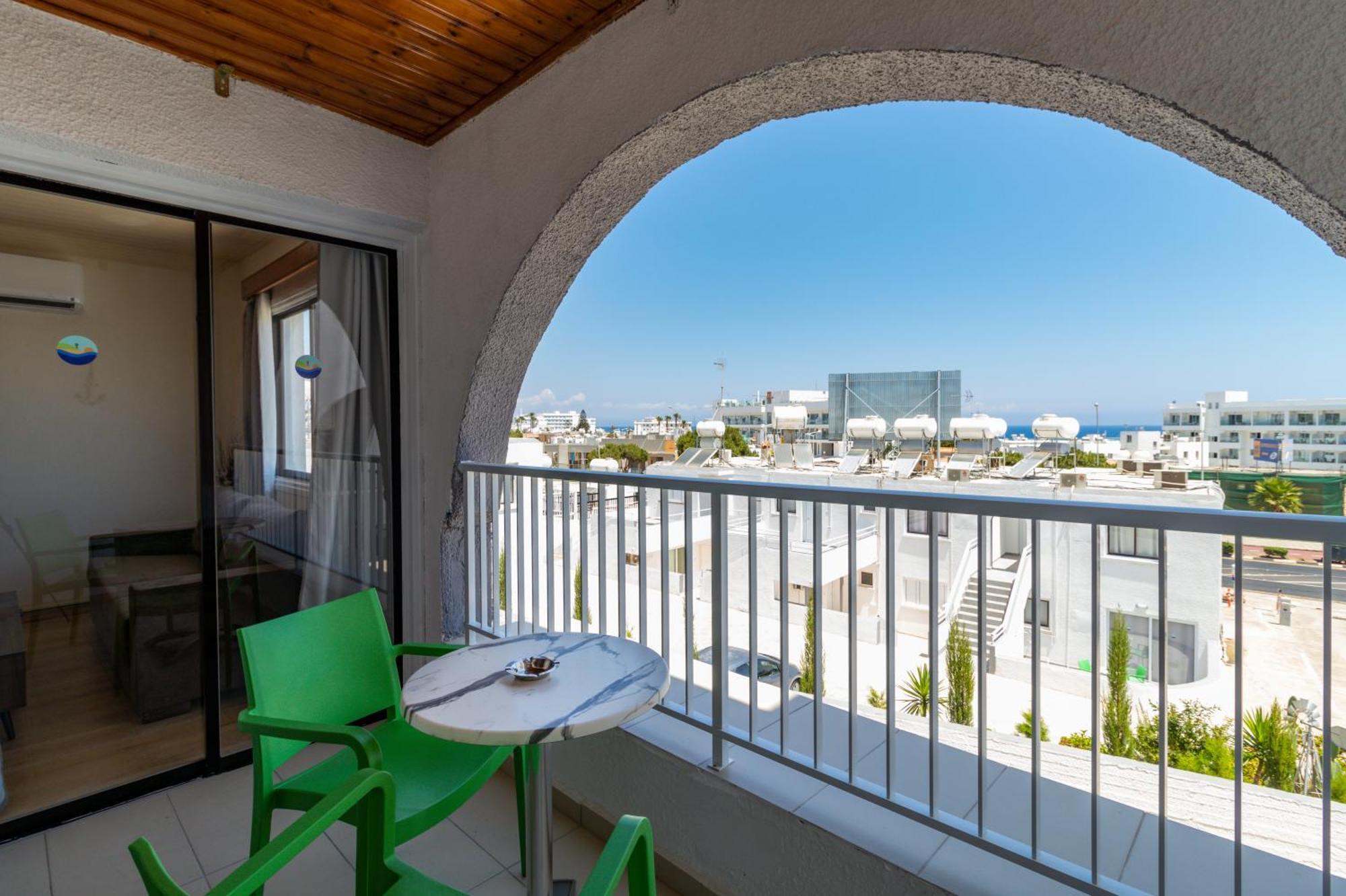 Leucolla Hill & Sea Apartment Protaras Phòng bức ảnh