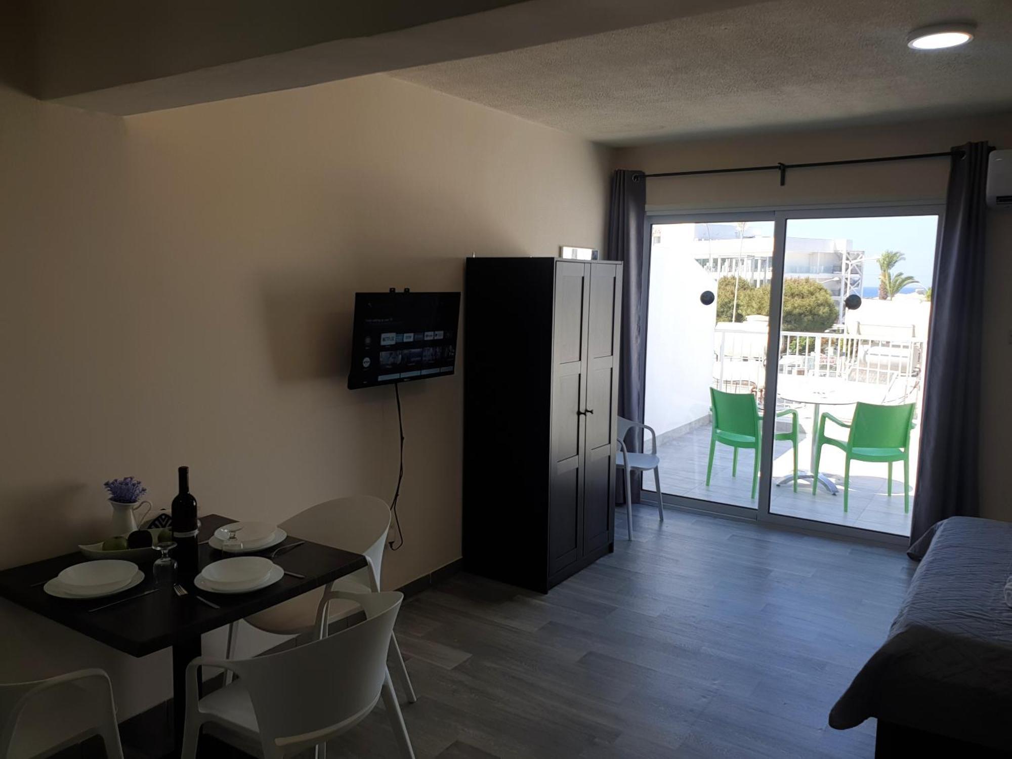 Leucolla Hill & Sea Apartment Protaras Ngoại thất bức ảnh